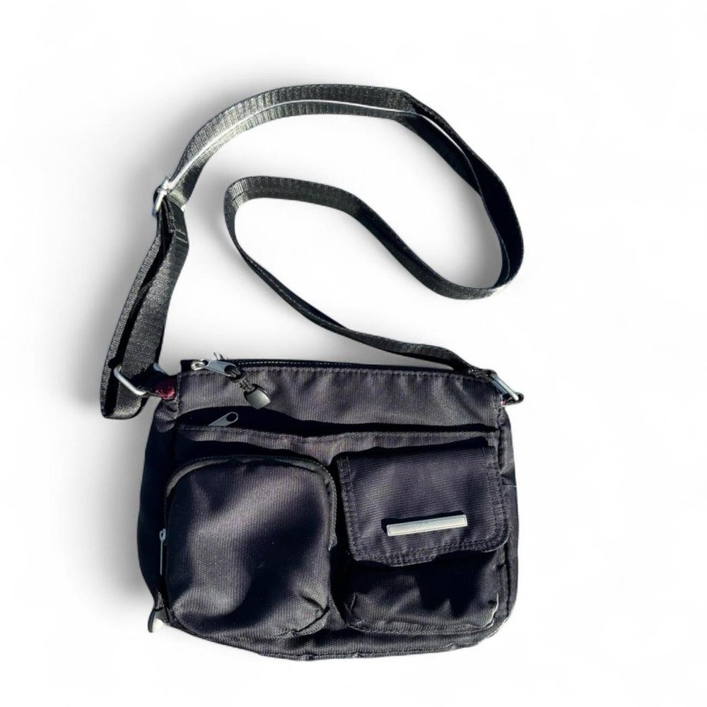 Small Baggallini Black Crossbody Bag